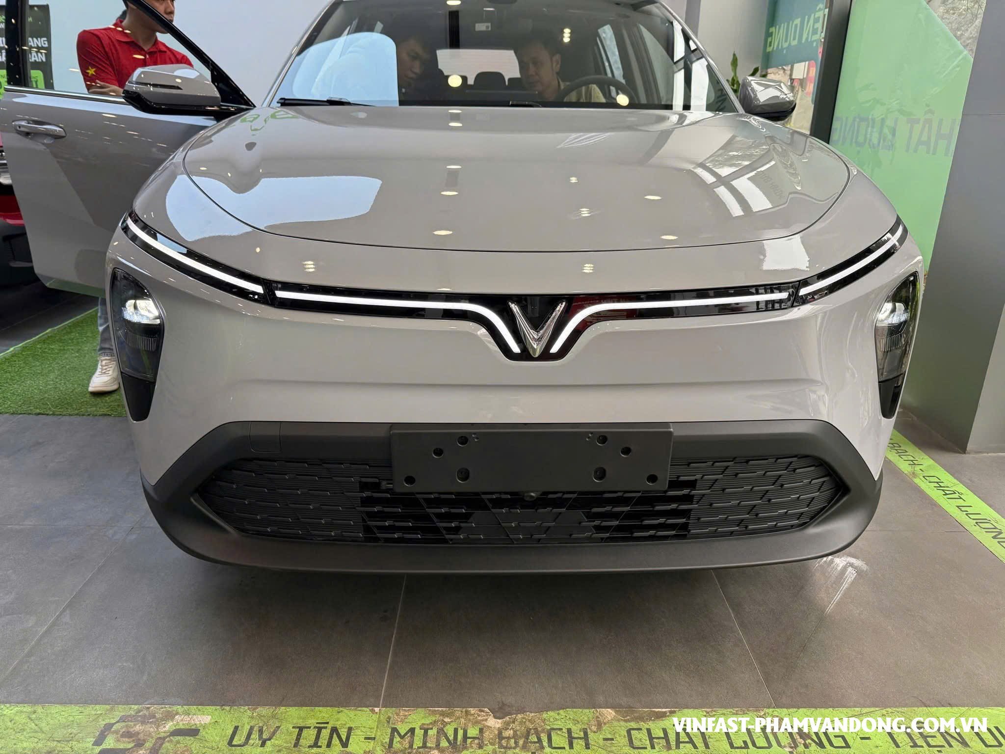 đầu xe vinfast mpv 7